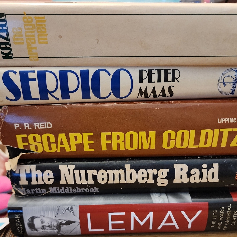 Book collection - 5 included